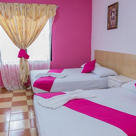 OYO Hotel Marías Chetumal Exterior foto