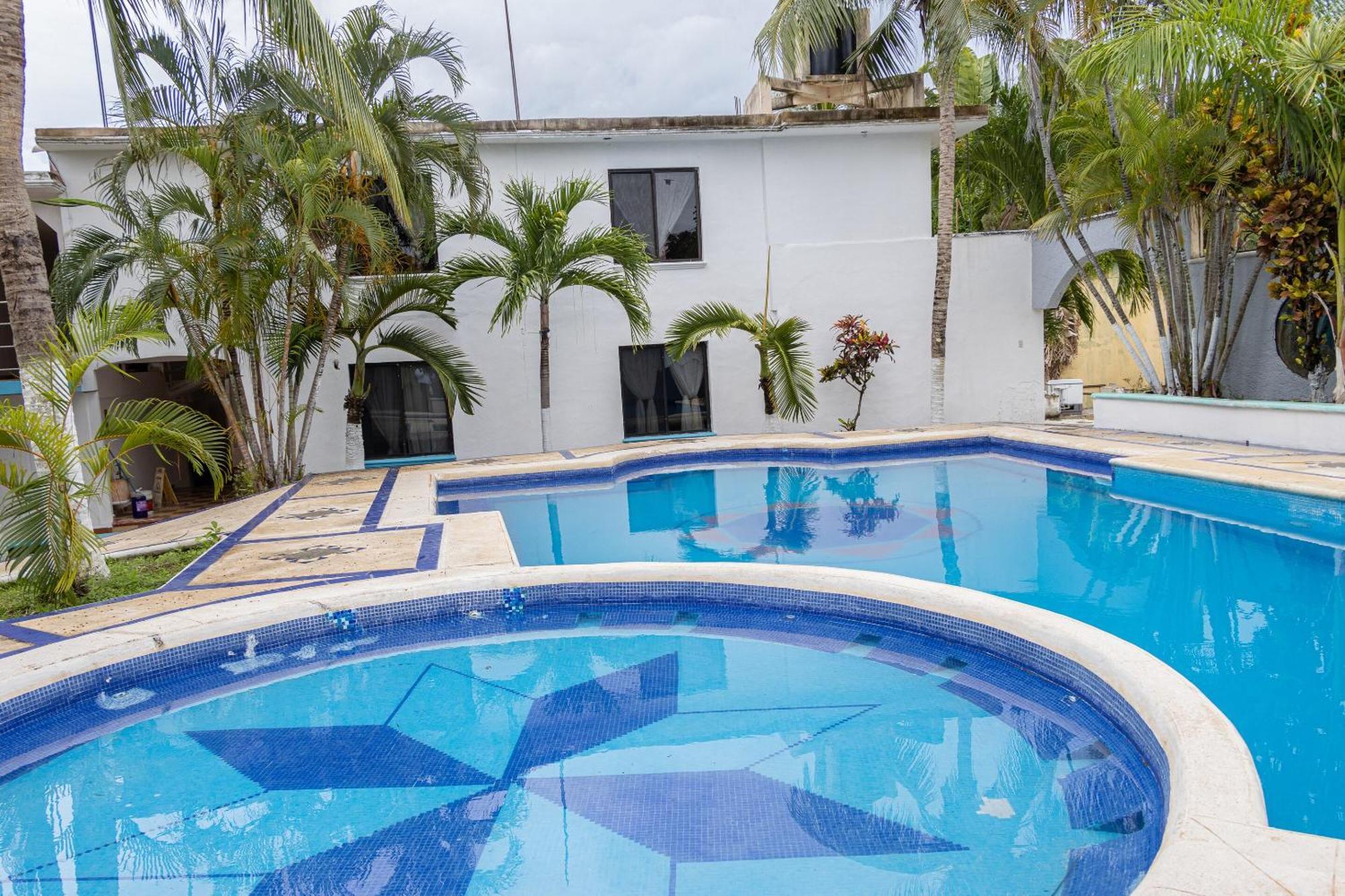 OYO Hotel Marías Chetumal Exterior foto