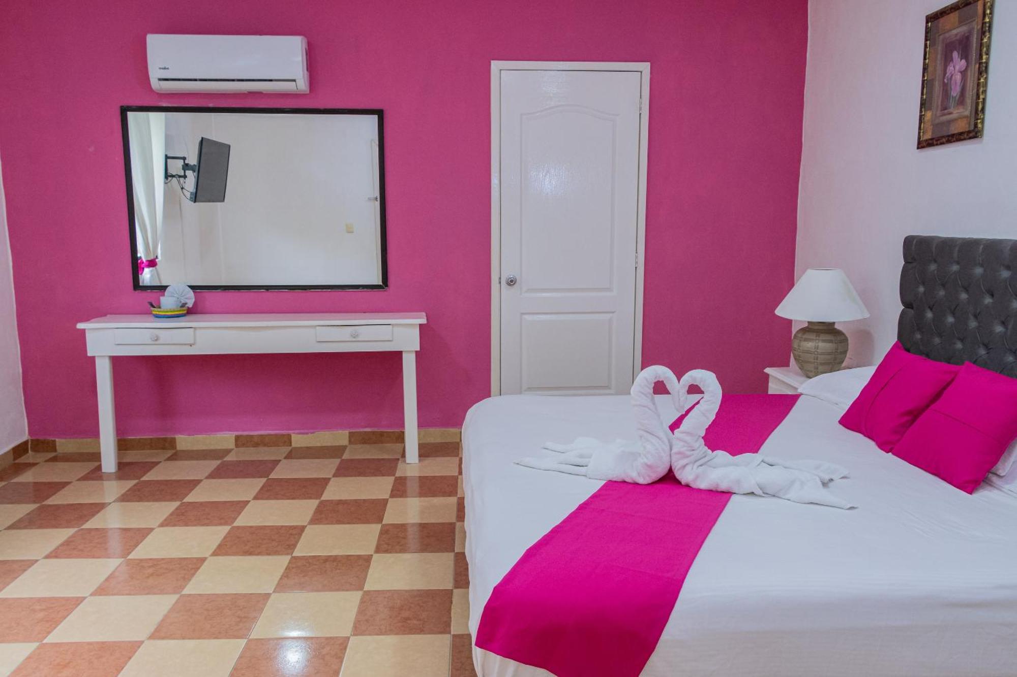 OYO Hotel Marías Chetumal Exterior foto
